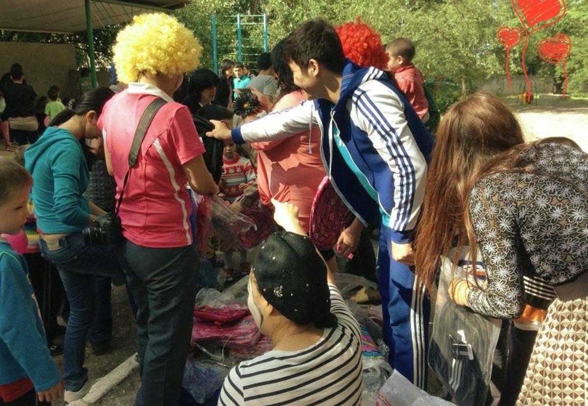 Distributing clothing collected by volunteers